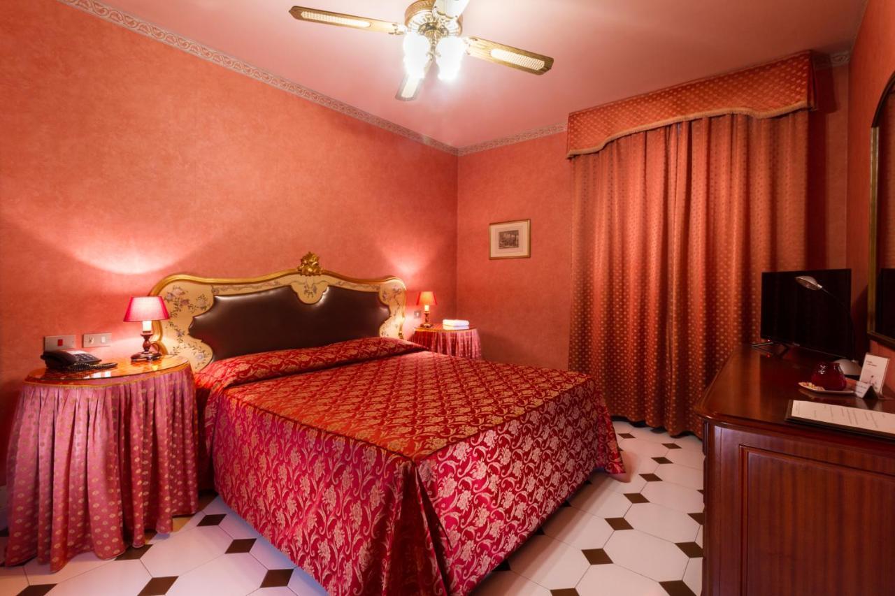 Park Hotel Villa Salzea Trofarello エクステリア 写真