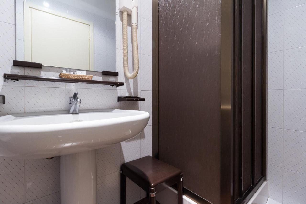 Park Hotel Villa Salzea Trofarello エクステリア 写真