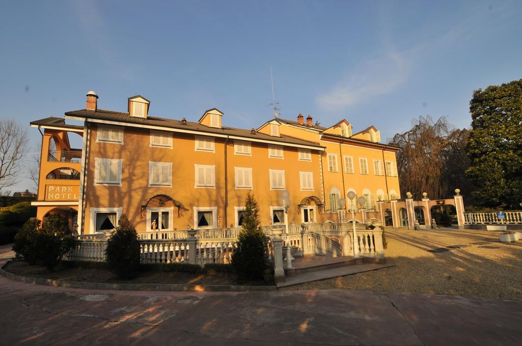 Park Hotel Villa Salzea Trofarello エクステリア 写真