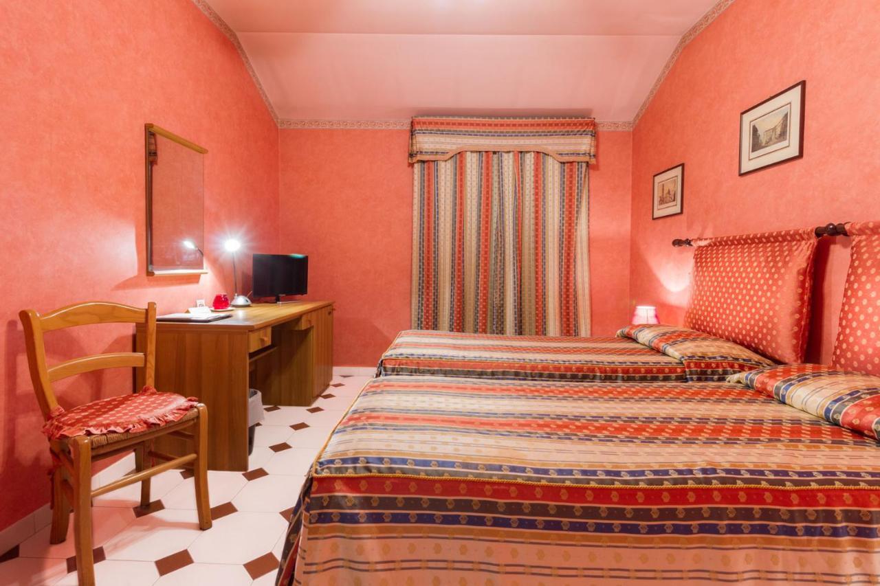 Park Hotel Villa Salzea Trofarello エクステリア 写真