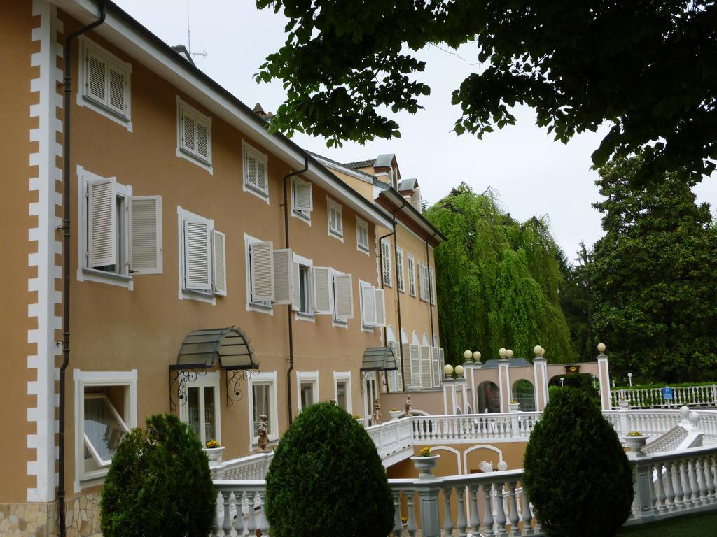 Park Hotel Villa Salzea Trofarello エクステリア 写真